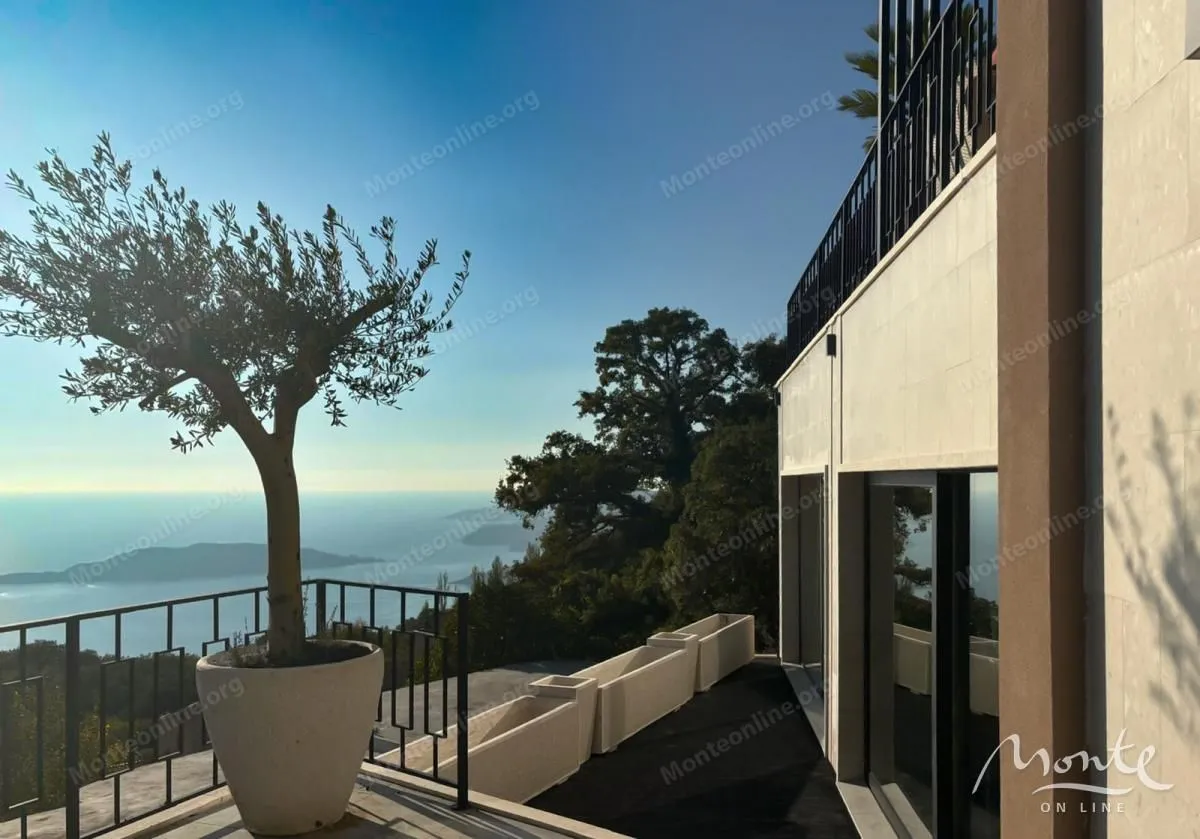 Sale, house, 330m², Kuljače, Budva
