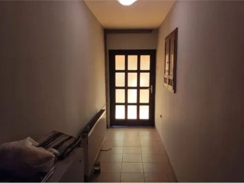 Prodaja, kuća, 340m², Niš, Srbija - image 38