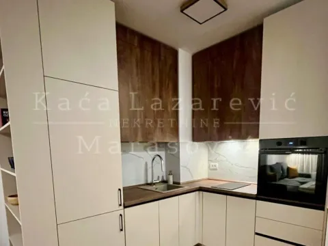 Izdavanje, dvosoban stan, 45m², Zemun Cara Dušana, Zemun Sve Podlokacije - image 5