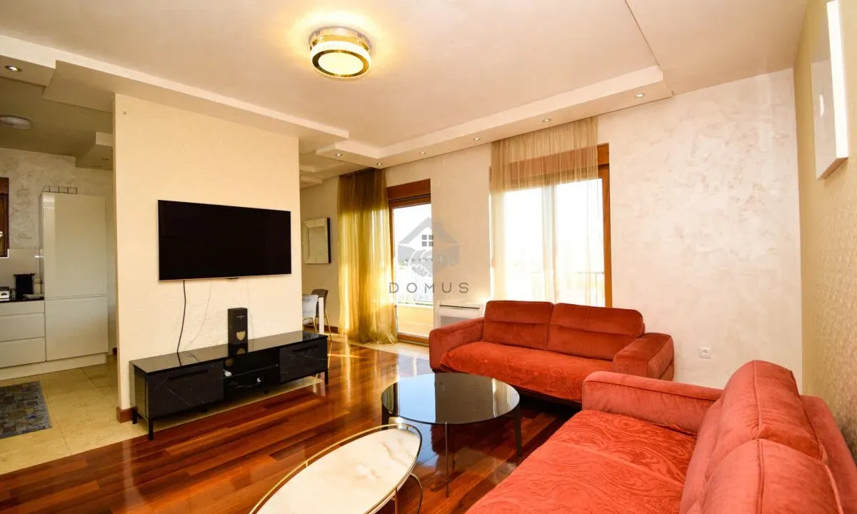 Rent, four bedroom apartment, 130m², Centar, Podgorica