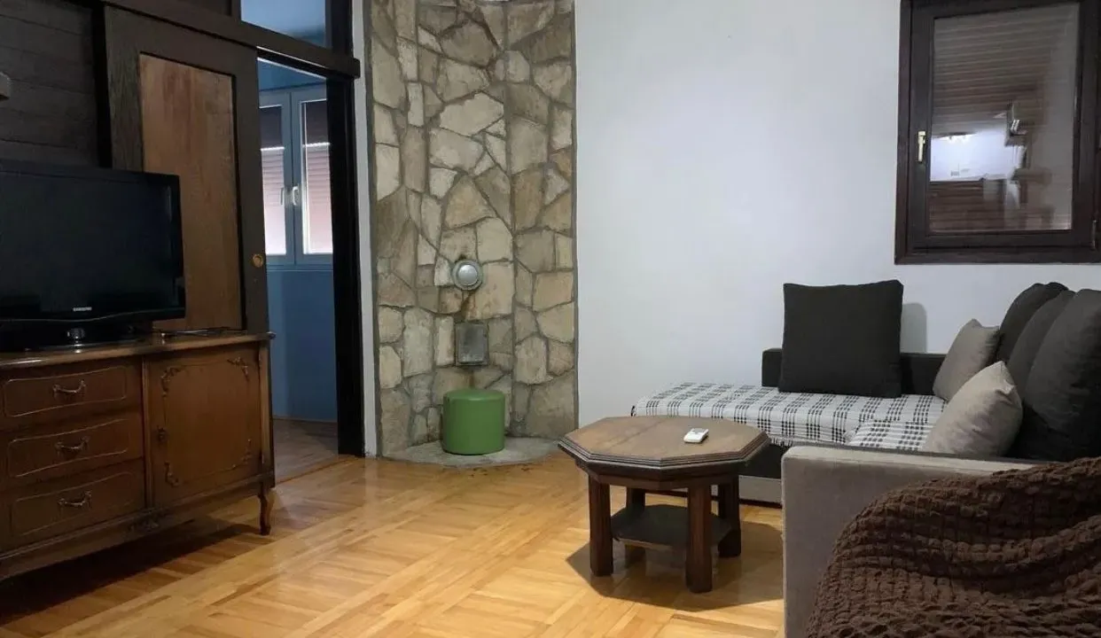 Izdavanje, stan, 50m², Blok 5, Podgorica