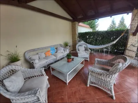 Rent, house, 400m², Voždovac Sve Podlokacije, Beograd - image 22