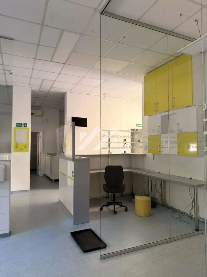 Rent, office space, 150m², Socijalno, Novi Sad Sve Podlokacije