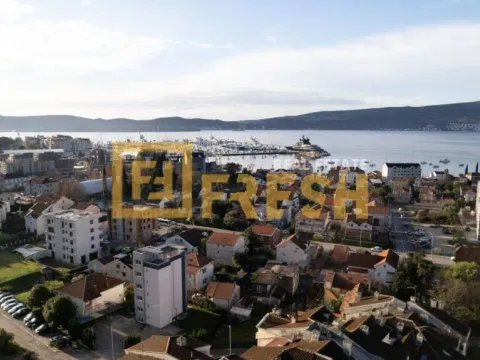 Izdavanje, dvosoban stan, 64m², Tivat, Crna Gora - image 9