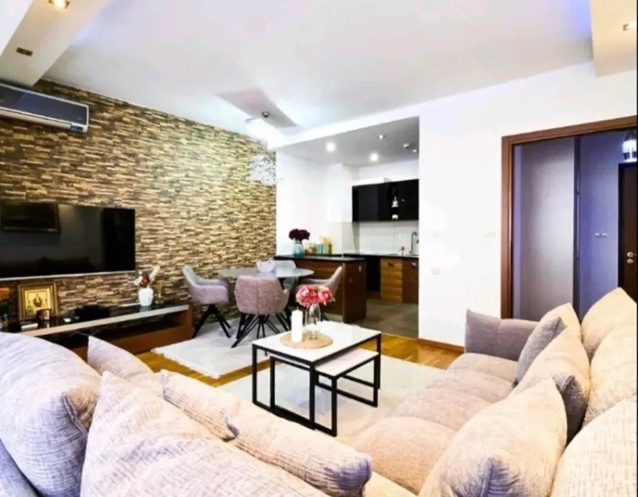 Prodaja, dvosoban stan, 74m², City Kvart, Podgorica