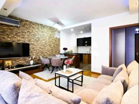 Prodaja, dvosoban stan, 74m², City Kvart, Podgorica
