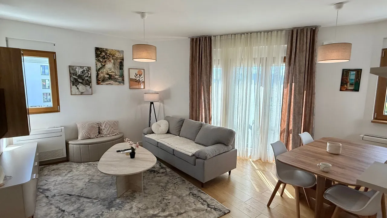 Izdavanje, jednosoban stan, 42m², Tološka šuma, Podgorica