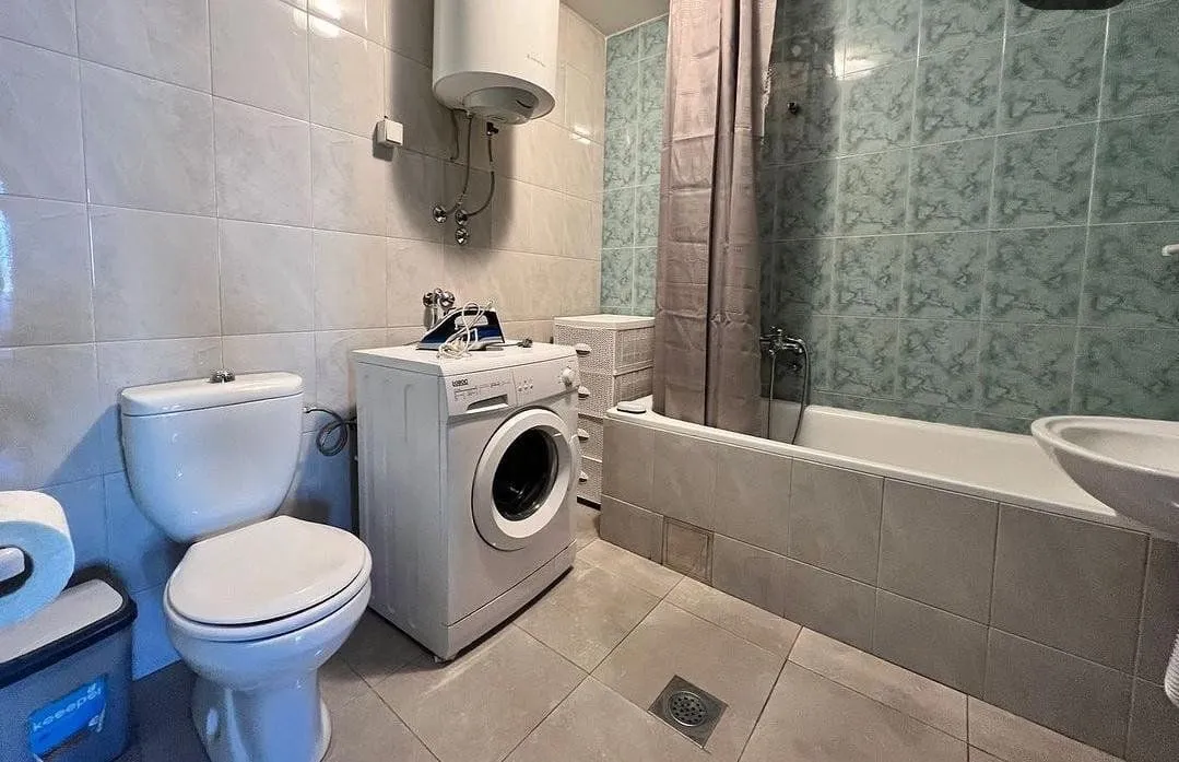 Izdavanje, dvosoban stan, 78m², Stari Aerodrom, Podgorica