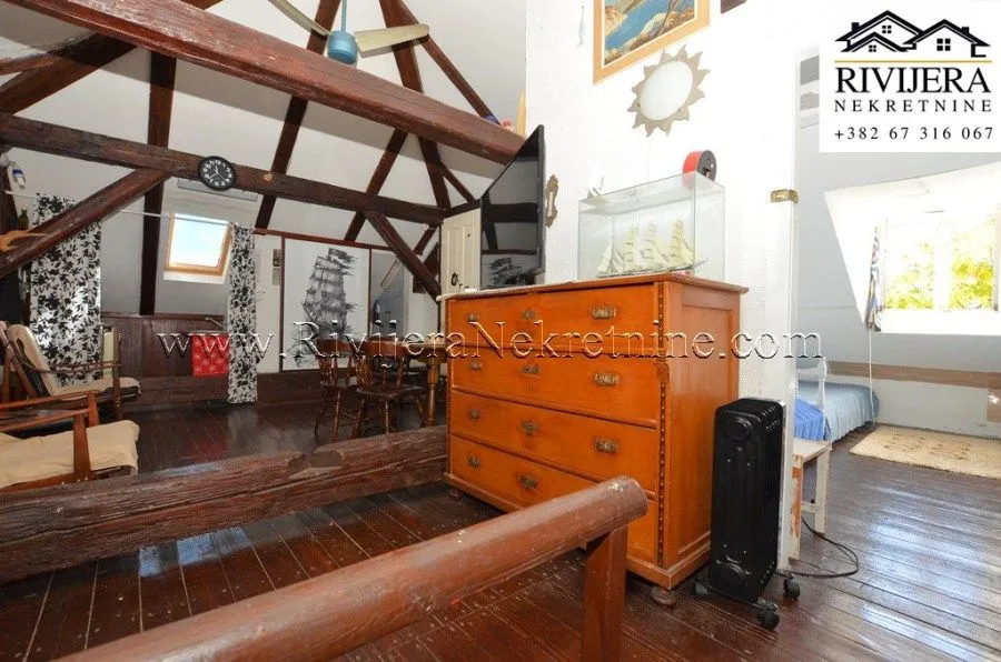Prodaja, četvorosoban stan, 146m², Centar, Herceg Novi