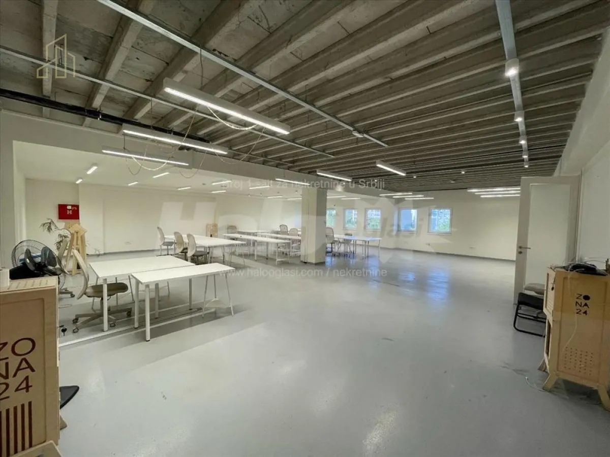 Rent, office space, 2000m², Voždovac Sve Podlokacije, Beograd