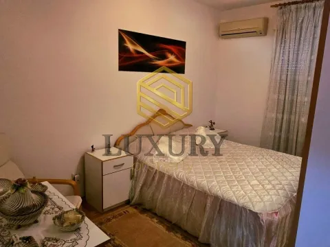 Izdavanje, dvosoban stan, 55m², Stari Aerodrom, Podgorica - image 9