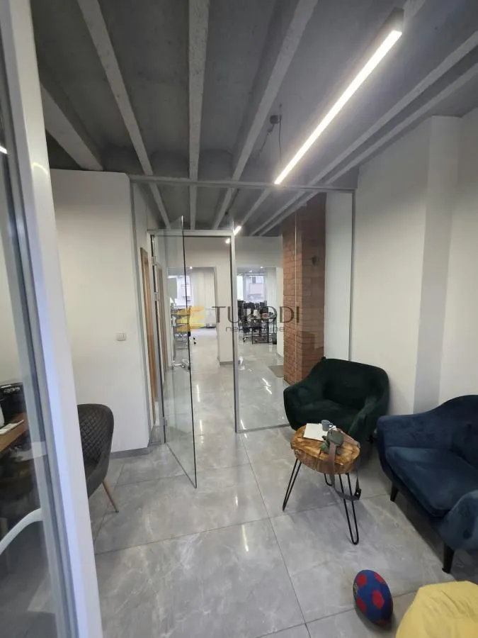Rent, office space, 70m², Sarajevska, Beograd