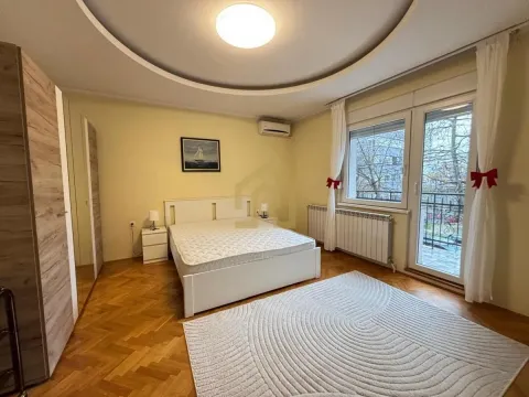 Izdavanje, trosoban stan, 100m², Lekino Brdo, Voždovac Sve Podlokacije - image 8