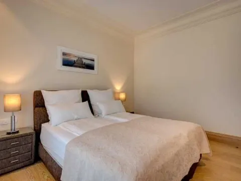 Sale, one bedroom apartment, 74m², Tivat, Crna Gora - image 4