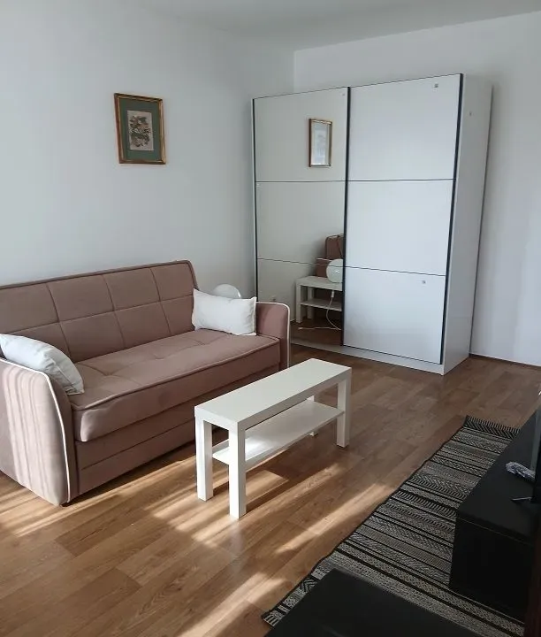Rent, one bedroom apartment, 34m², Stari Grad, Beograd
