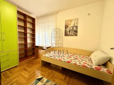 Rent, two bedroom apartment, 55m², Ljubović, Podgorica - image 11