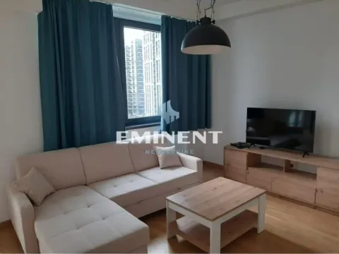 Izdavanje, trosoban stan, 82m², Savski Venac, Beograd - image 5