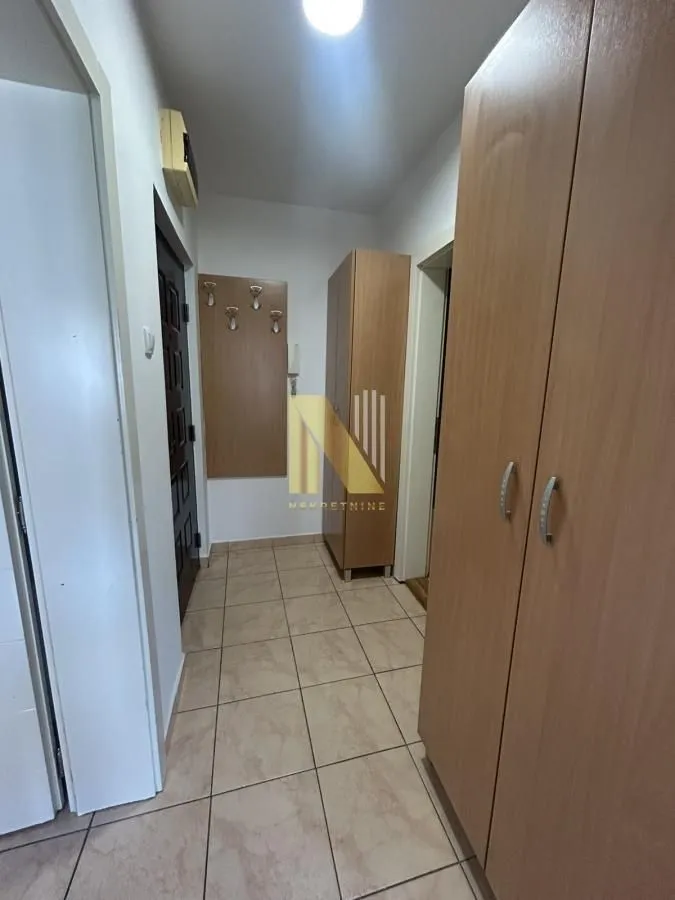 Izdavanje, jednosoban stan, 37m², Socijalno, Novi Sad Sve Podlokacije