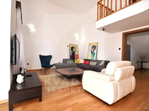 Rent, house, 300m², Gorica C, Podgorica - image 2