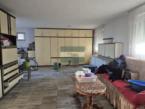 Prodaja, kuća, 150m², Rakitovo, Jagodina - image 14