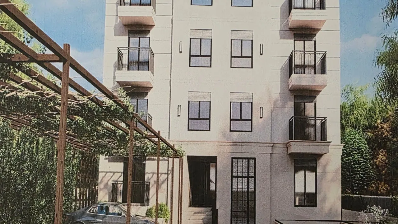 Prodaja, garsonjera, 34m², Tološi, Podgorica