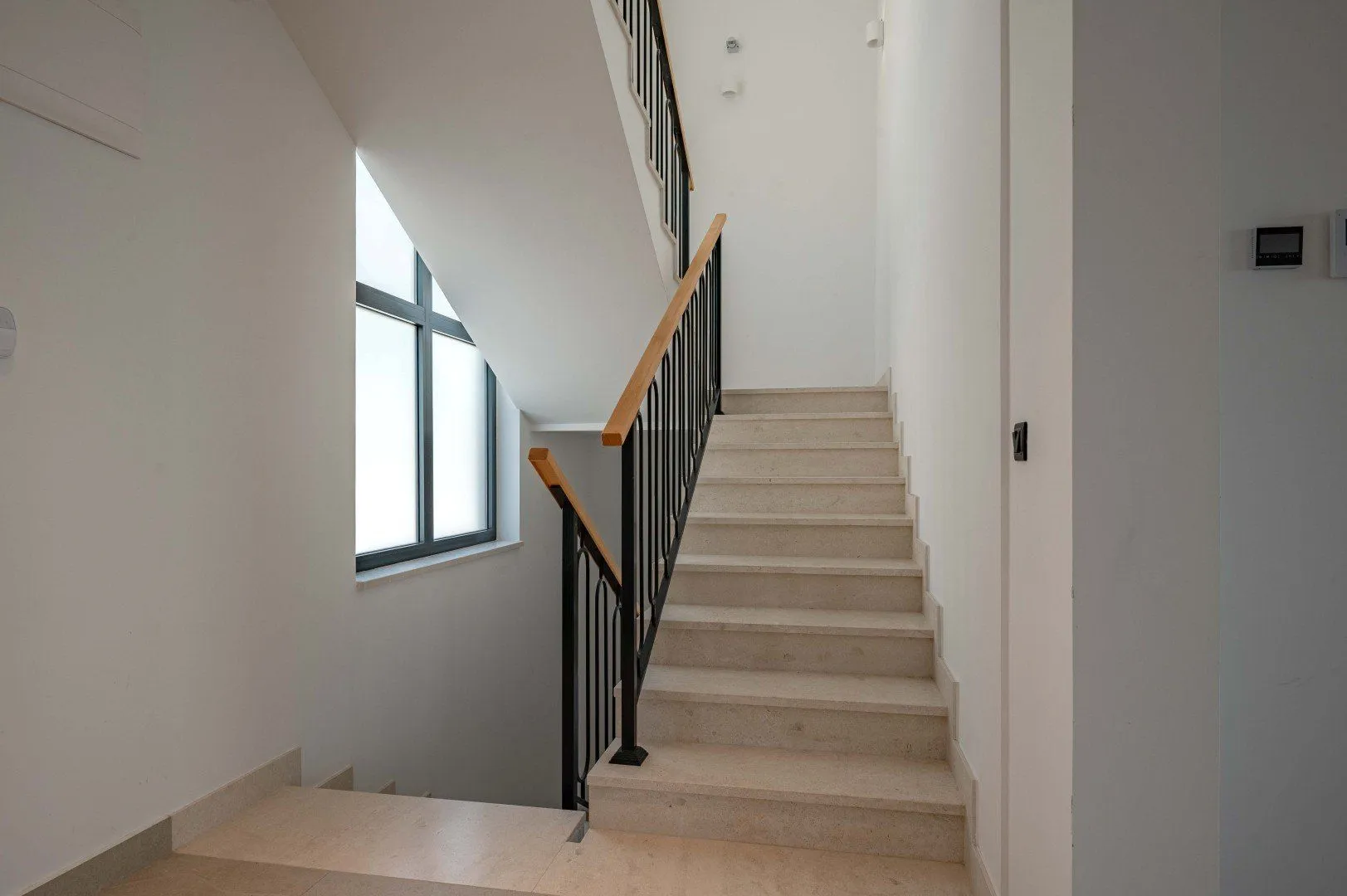 Sale, house, 318m², Reževići, Budva