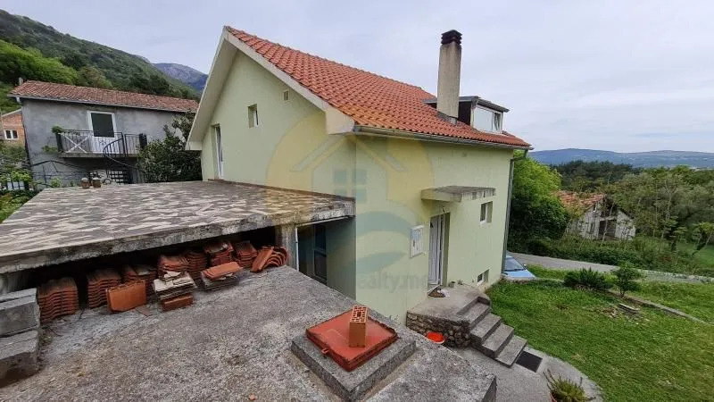 Sale, house, 200m², Kavač, Kotor