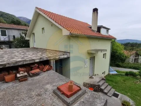 Sale, house, 200m², Kavač, Kotor