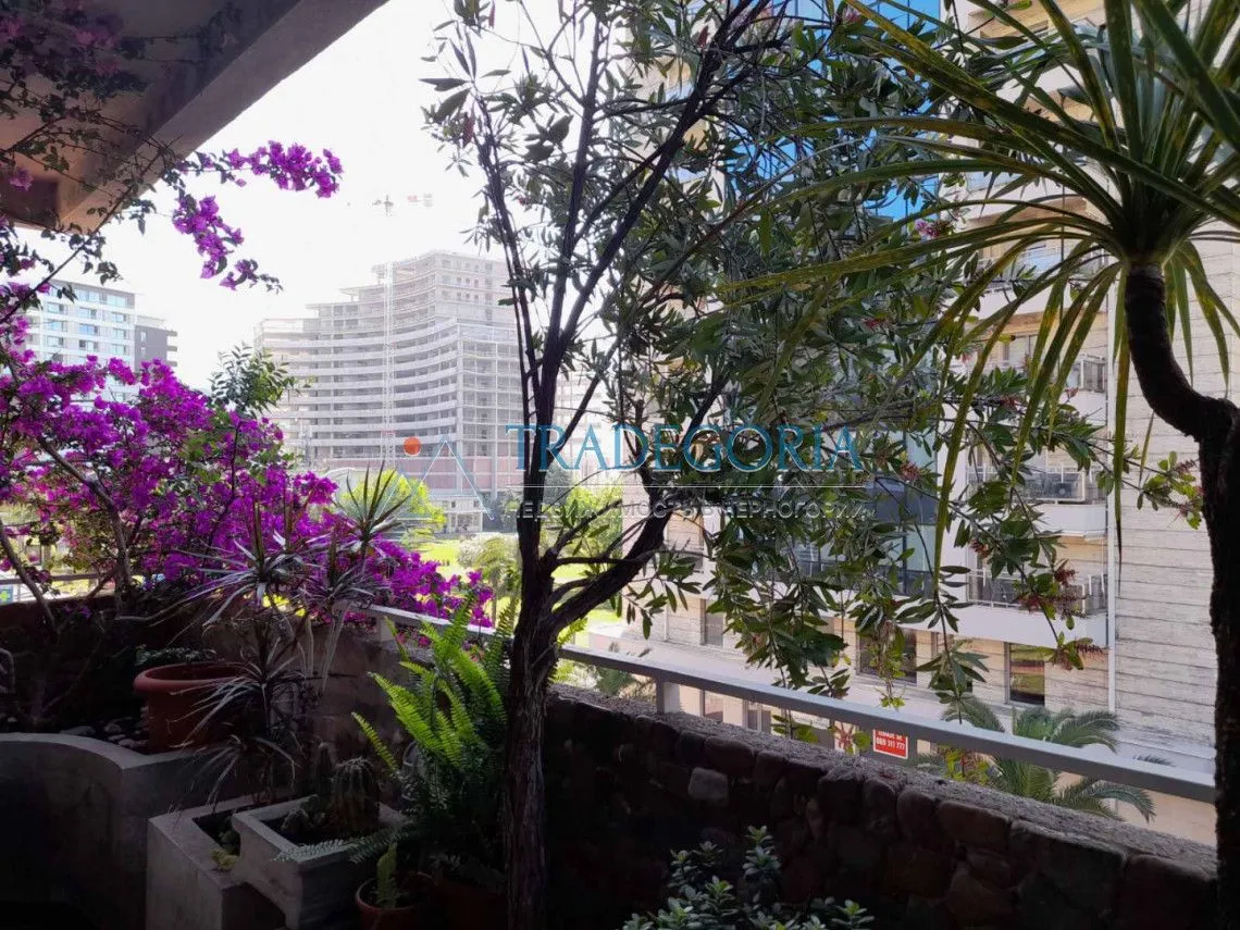 Prodaja, dvosoban stan, 65m², Budva, Crna Gora