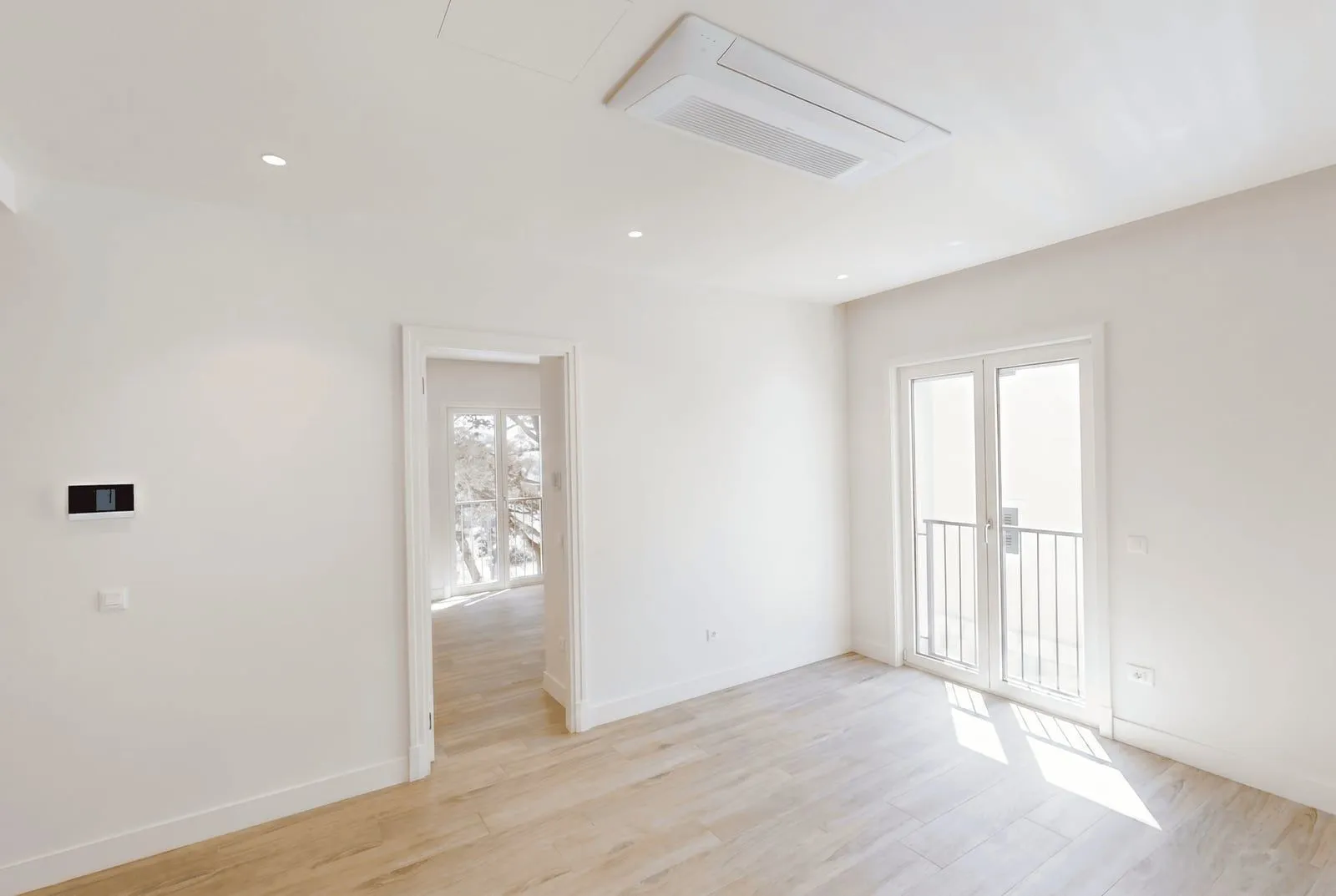 Prodaja, dvosoban stan, 69m², Tivat, Crna Gora