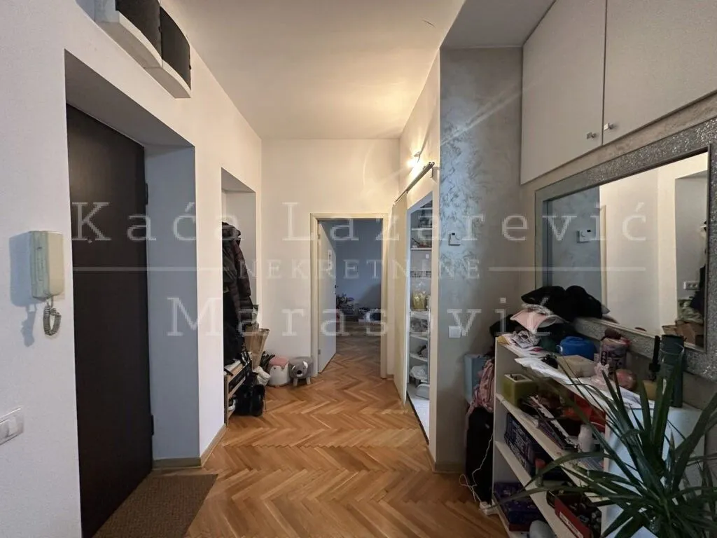 Rent, two bedroom apartment, 44m², Topličin venac, Beograd