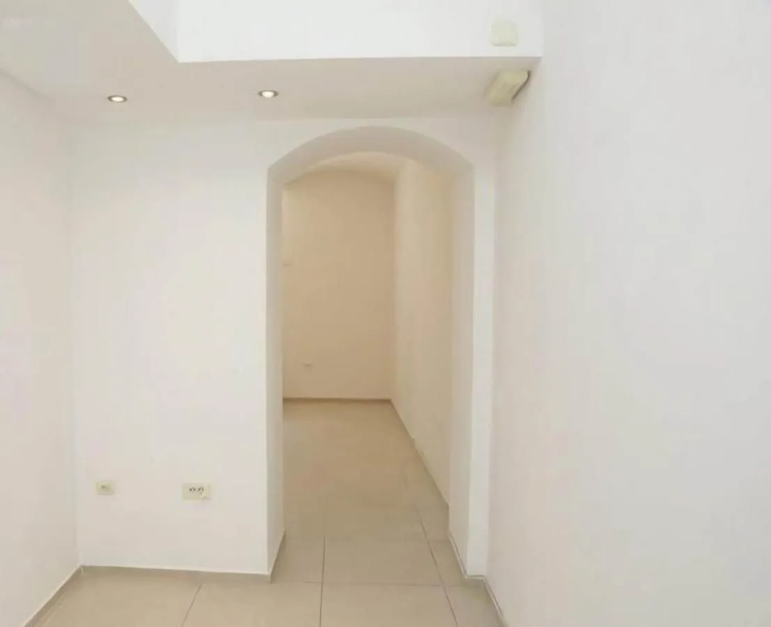 Sale, office space, 40m², Stari Grad, Beograd