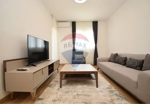 Izdavanje, jednosoban stan, 50m², City Kvart, Podgorica - image 4