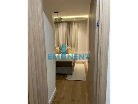 Rent, two bedroom apartment, 43m², Vračar Sve Podlokacije, Beograd - image 7