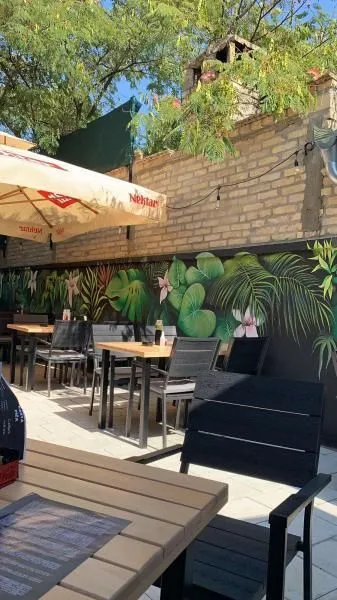Prodaja, ugostiteljski objekat, 226m², Sremski Karlovci, Novi Sad