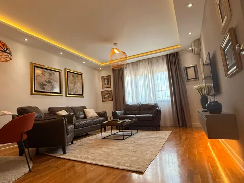 Izdavanje, dvosoban stan, 90m², Preko Morače, Podgorica - image 2