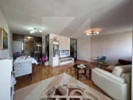 Prodaja, trosoban stan, 105m², Blok 5, Podgorica - image 3