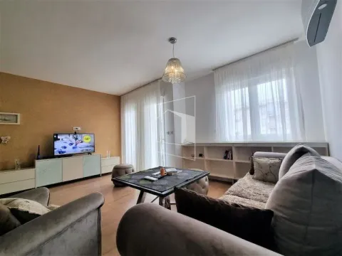 Rent, apartment, 68m², City Kvart, Podgorica