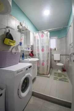 Sale, three bedroom apartment, 110m², Bar, Crna Gora - image 11
