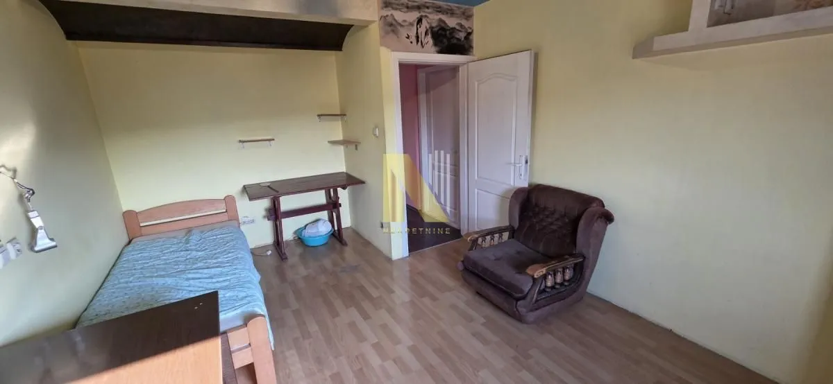Prodaja, kuća, 312m², Novi Sad, Srbija
