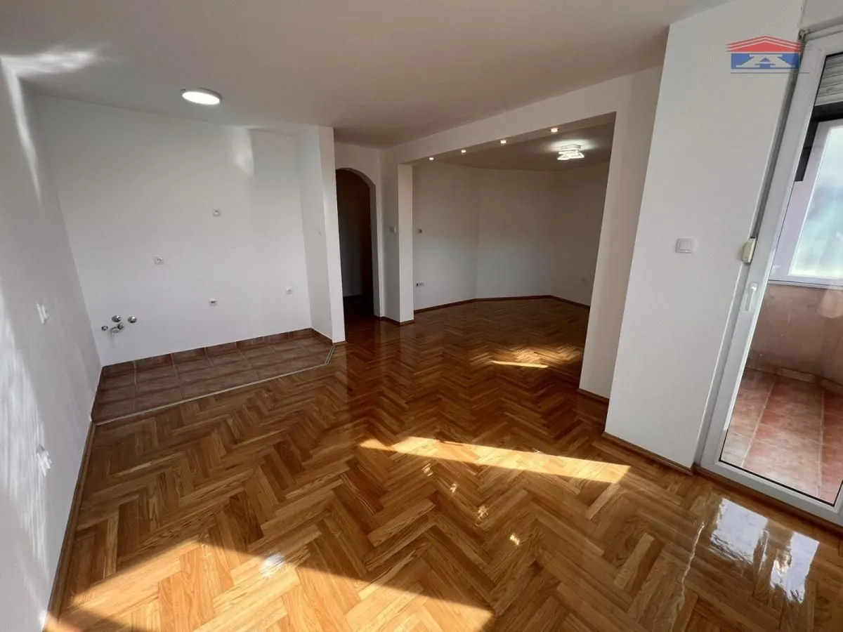 Sale, four bedroom apartment, 117m², Bulevar Evrope, Novi Sad Sve Podlokacije