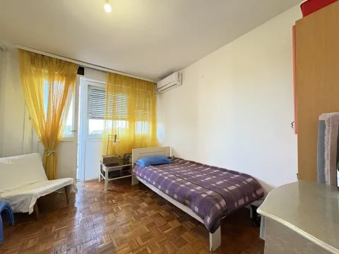Izdavanje, jednosoban stan, 55m², Pobrežje, Podgorica - image 6