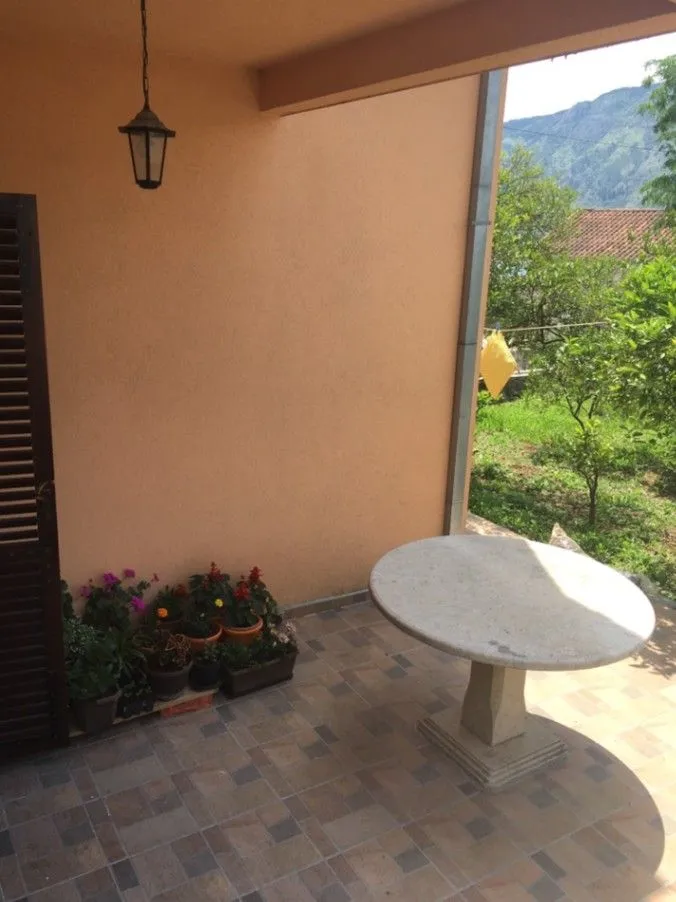 Sale, house, 250000m², Dobrota, Kotor