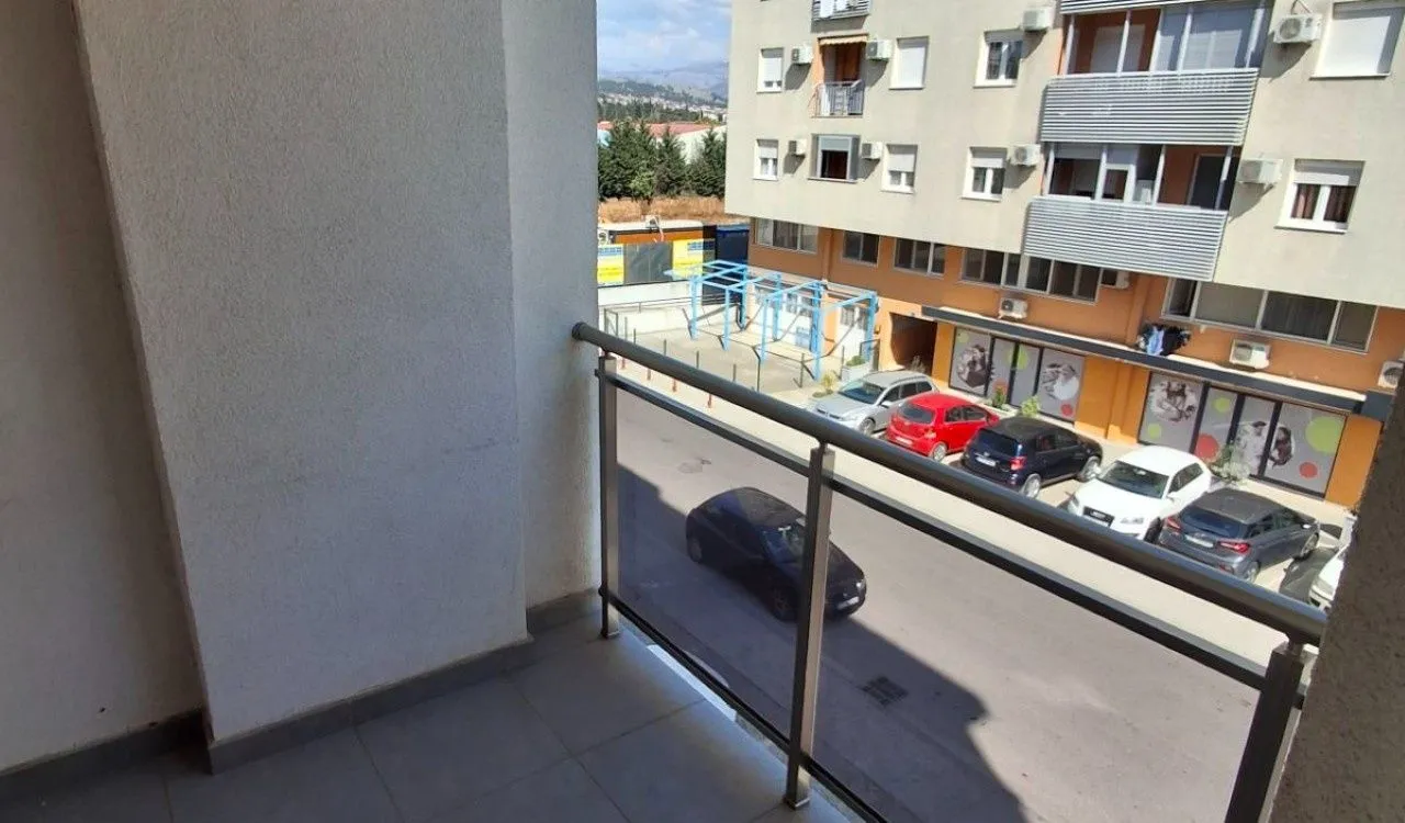 Izdavanje, jednosoban stan, 46m², Ljubović, Podgorica