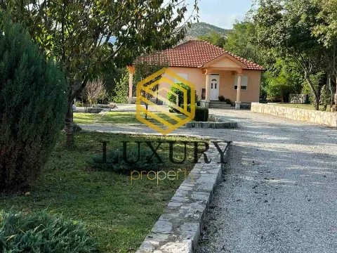 Rent, house, 90m², Barutana, Podgorica - image 1