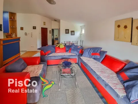 Prodaja, dvosoban stan, 65m², Stari Aerodrom, Podgorica - image 1