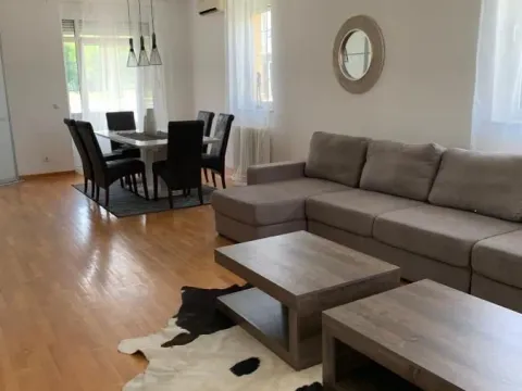 Rent, apartment, 140m², Senjak, Beograd - image 2