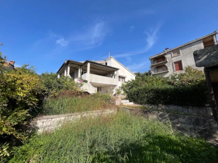 Sale, house, 250m², Bar, Crna Gora