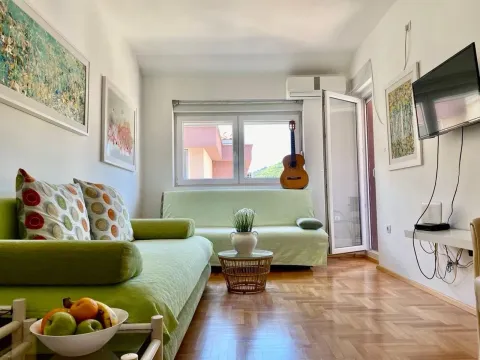 Rent, one bedroom apartment, 40m², Rozino, Budva - image 13