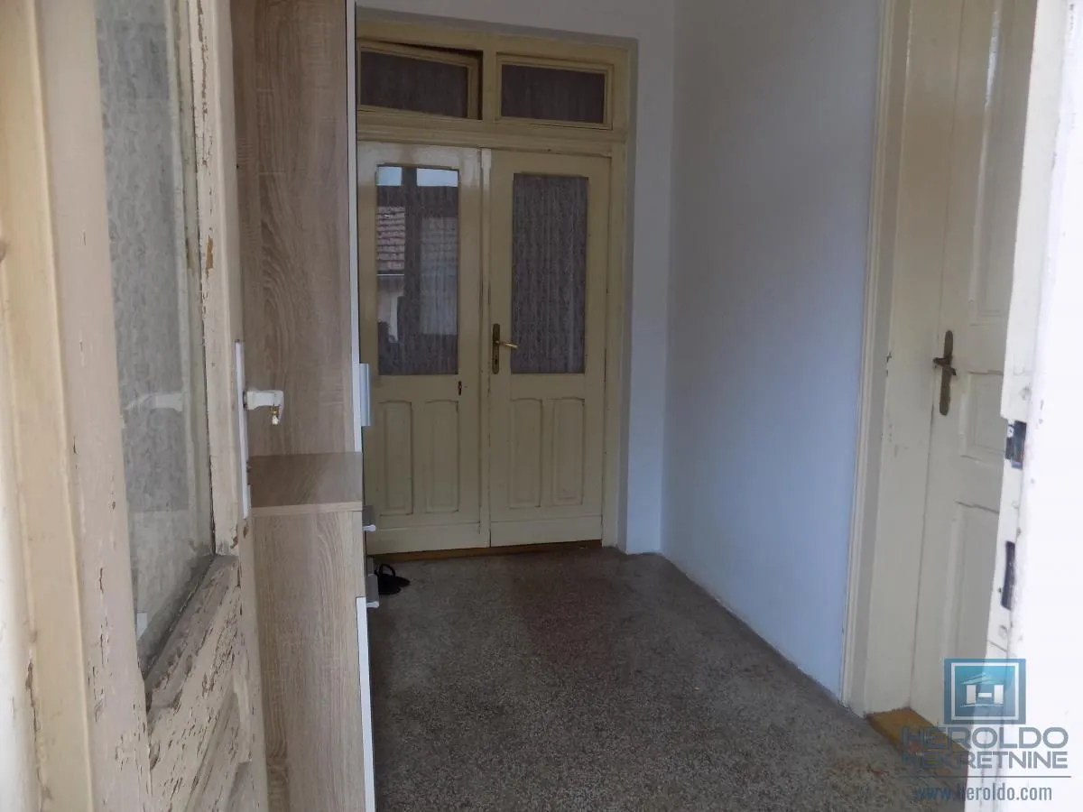 Prodaja, kuća, 217m², Paraćin, Srbija